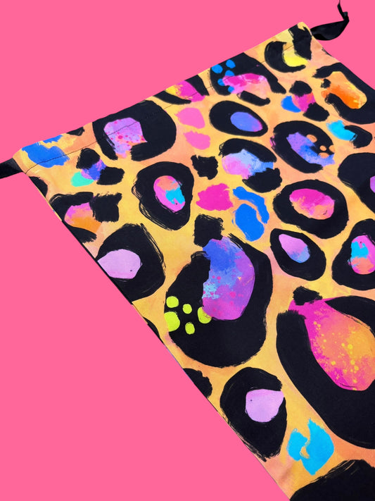 Medium Drawstring Bag - Passion Leopard